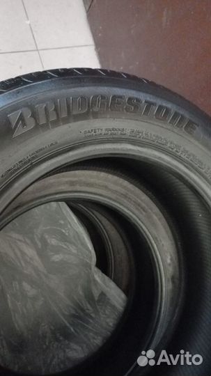 Bridgestone Dueler H/T 225/65 R17