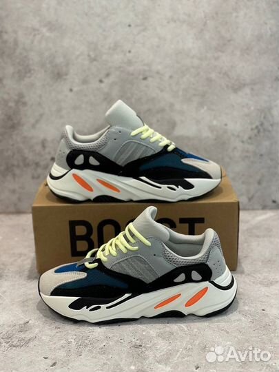 Кроссовки Adidas Yeezy Boost 700 v2