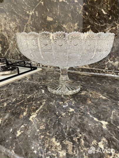 Ваза хрустальная