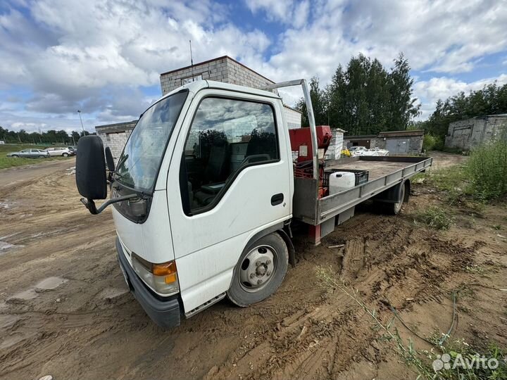 Бортовой грузовик Isuzu Elf, 2001