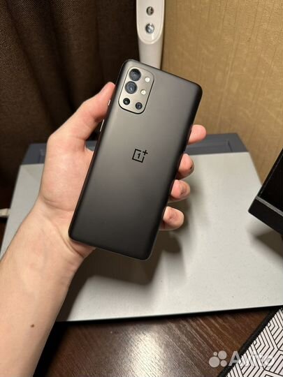 OnePlus 9R, 8/256 ГБ