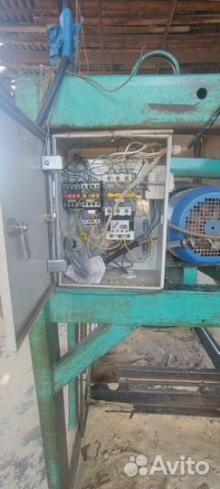 Ленточно пильный станок по дереву пт-03