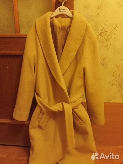 Пальто женское весеннее 42 размер