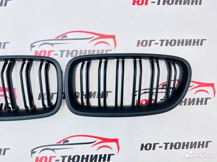 Решетка на BMW 5 F10 в стиле M черная матовая