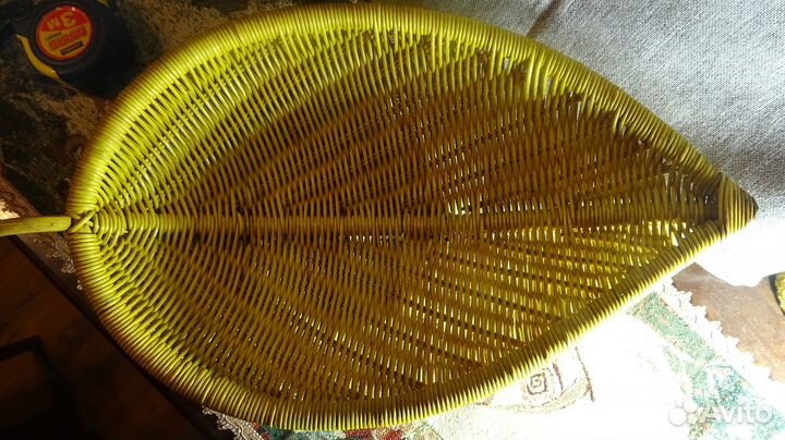 Чаша для фруктов из соломы и бамбука