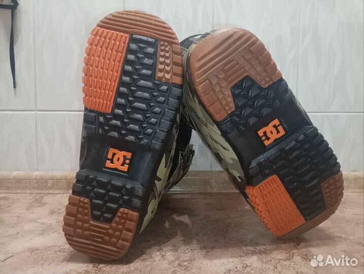 Ботинки сноубордические DC 46-47 размер.(31 см)
