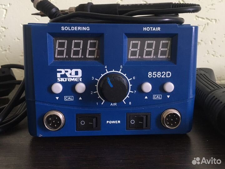 Термовоздушная паяльная станция PRO stormer 8582D