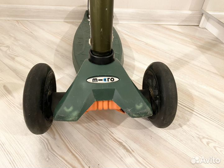 Самокат Maxi Mini Micro