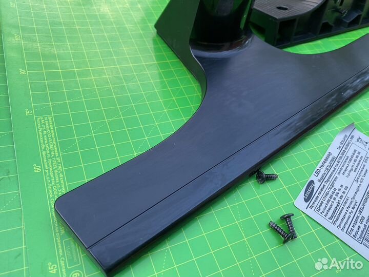 Подставка samsung UE32J4100