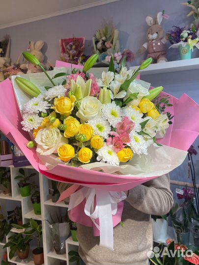 Цветы букеты с доставкой/ лилия хризантема роза