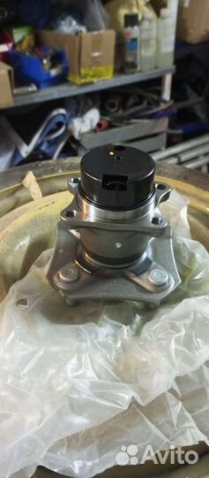 Ступица Nissan tiida