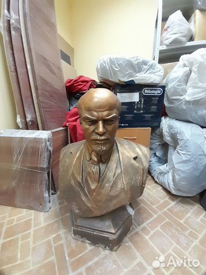 Бюст В.И. Ленина гипс