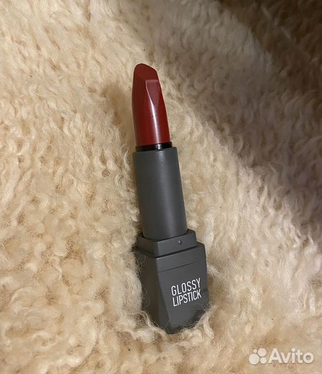 Помада inglot