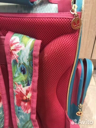 Рюкзак, ранец, портфель для школы