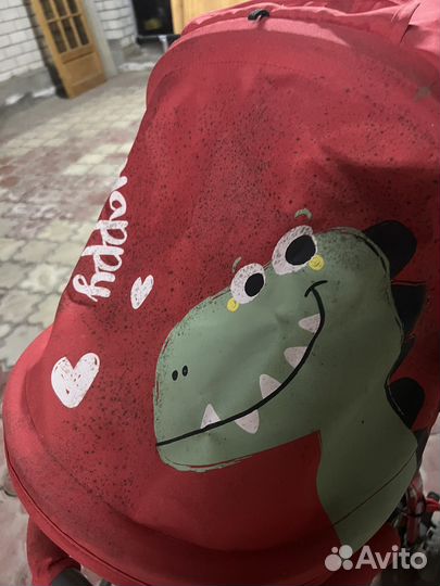 Прогулочная коляска