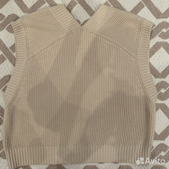 Жилетка женская вязаная hm