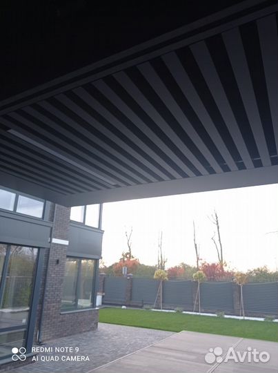 Потолок кубообразный реечный/Цвет 9004