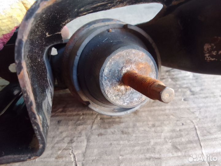 Подушка двигателя правая 1.3 Lifan Breez