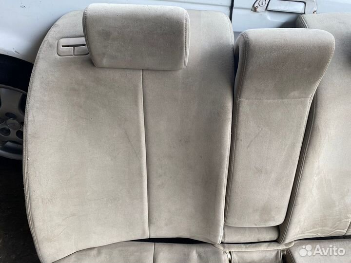 Сиденье заднее Nissan Teana