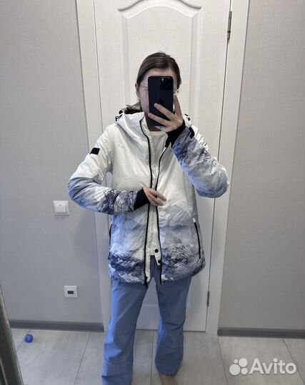 Горнолыжный костюм женский