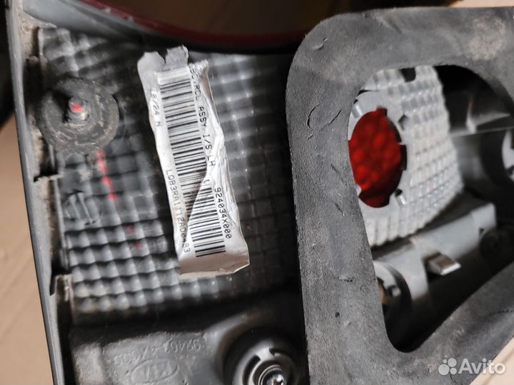 Фонарь крышки багажника левый kia rio 3