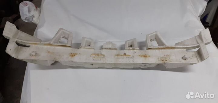 Абсорбер переднего бампера toyota voltz