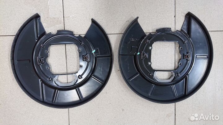 Кожух / пыльник тормозного диска бмв Х5 Е53