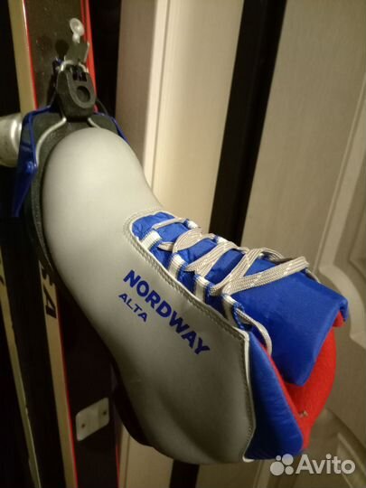 Ботинки лыжные с креплениями