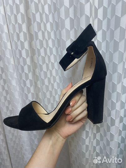 Босоножки женские