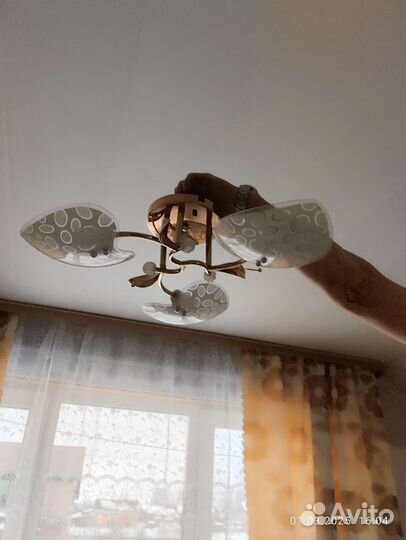 Светильник потолочный подвесной