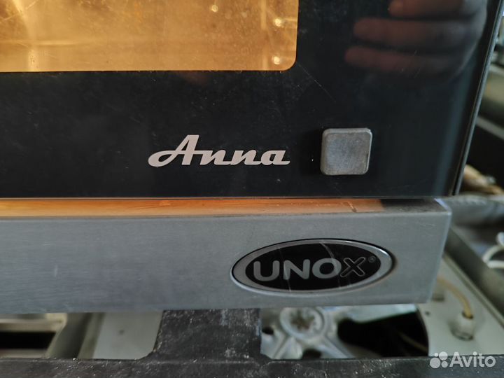 Печь конвекционная Unox Anna XF 023