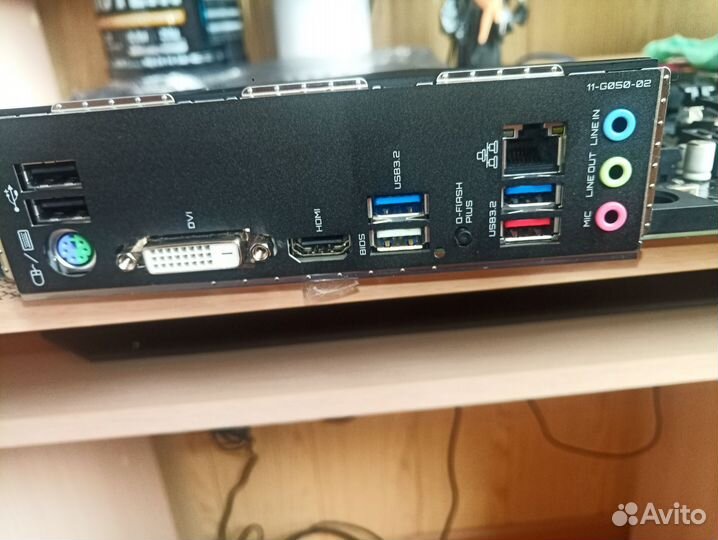 Материнская плата ам4 В550 Gigabyte