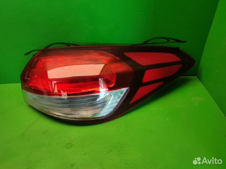 Фонарь задний правый Kia Cerato 3