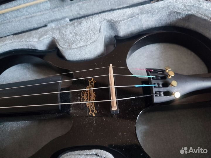 Электронная скрипка 4/4 + усилитель