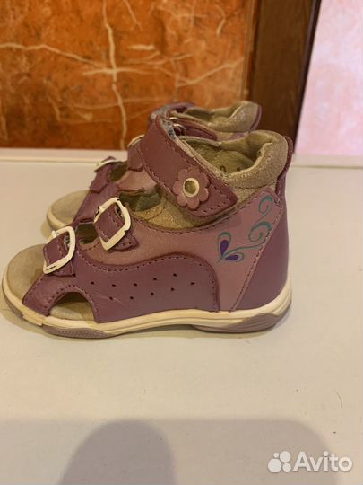 Босоножки для девочки