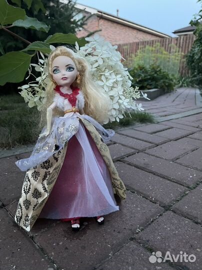 Кукла эвер афтер хай эппл вайт