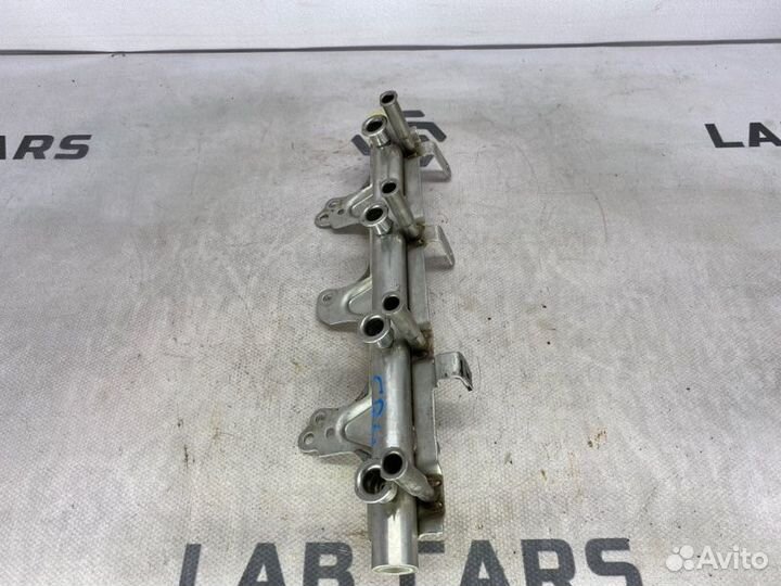 Топливная рампа Audi A4 B8 cdhb 1.8 tfsi 2010