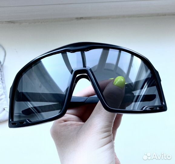 Спортивные очки чëрные солнцезащитные