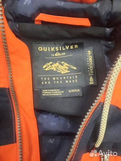 Сноубордическая куртка quicksilver