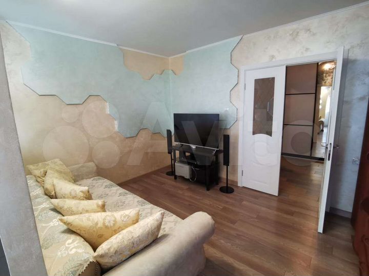 2-к. квартира, 60,3 м², 4/16 эт.