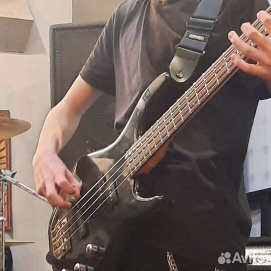 Бас гитара fender squier mb-4