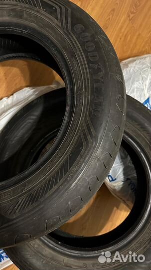 Goodyear EfficientGrip 2 SUV 215/65 R16 98H