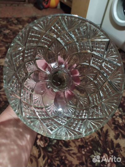 Стеклянная вазочка.Антиквариат.30-е годы