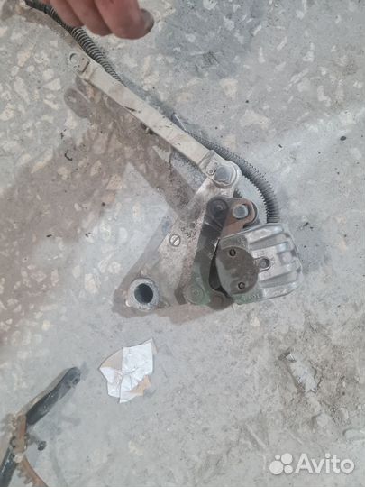 Kawasaki zzr 400 600 суппорт задний