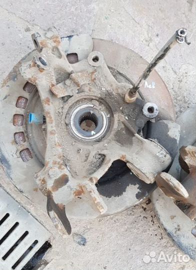 Кулак задний Cayenne 955 957 Каен Туарег цапфа