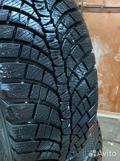 Kumho WinterCraft WP71 225/45 R17 и 245/40 R17 95V