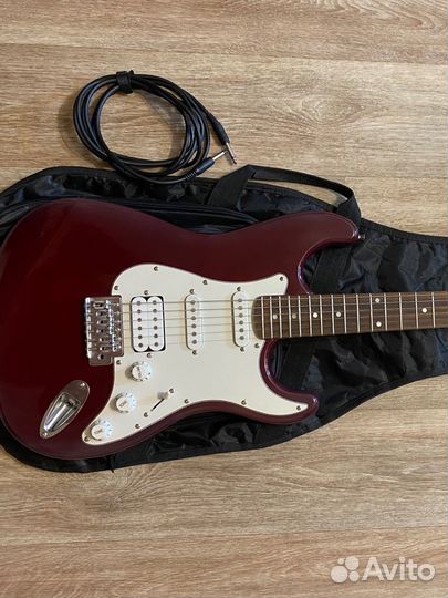 Комбоусилитель yamaha ga15II с электрогитарой