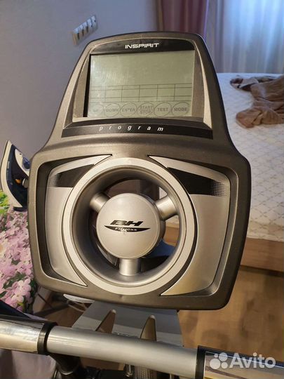 Эллиптический тренажер