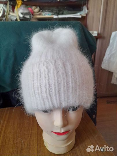 Шапки,жилет,косынки из собачьего пуха