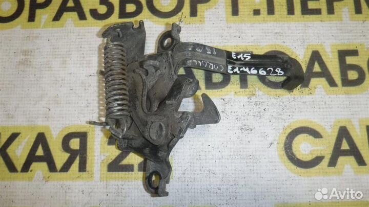 Замок капота Toyota Corolla (E150) 2006-2013